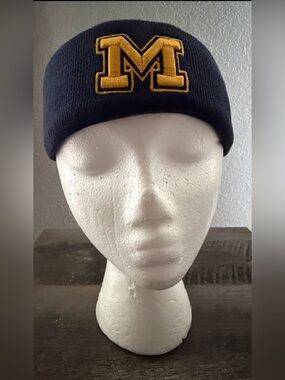 Michigan Wolverines Embroidered Headband 3-D Logo - one size